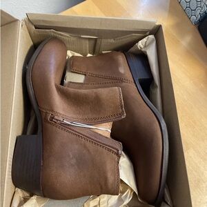 Lucky Brand Cedar Ankle Boots NIB Size 9